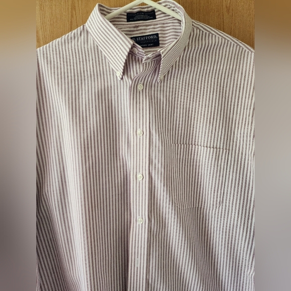 Stafford Essentials Oxford Long Sleeve Button Down Shirt - Picture 3 of 6